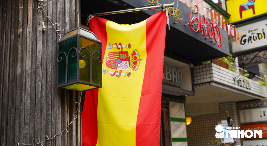 Spanish flag outside a restaurant