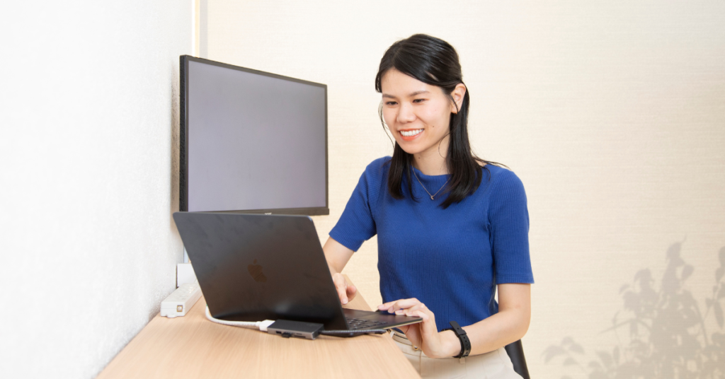 Japanese woman on a computer